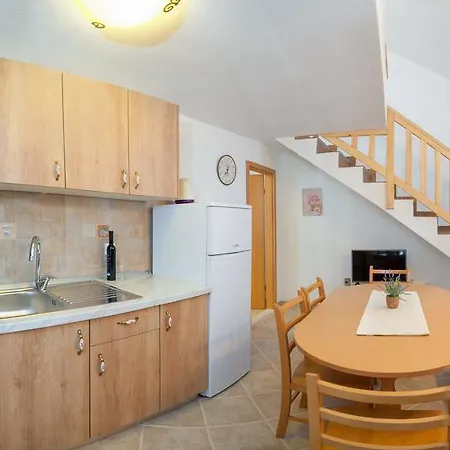Apartment Beach Podspiline Baska Voda
