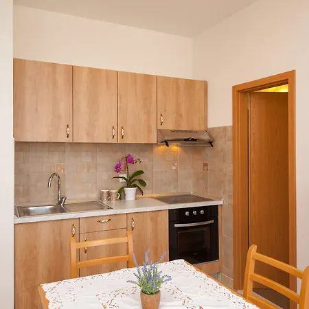Beach Podspiline Apartment