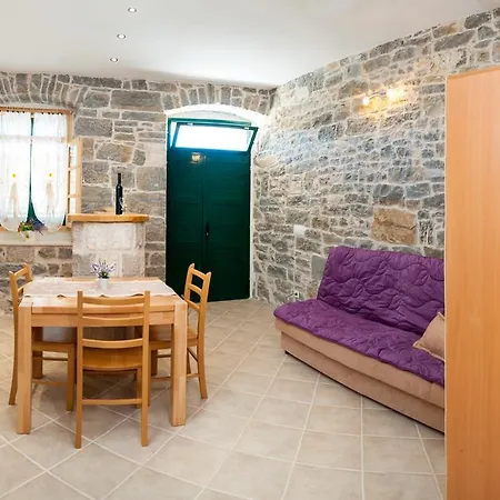 Apartman Podspiline *