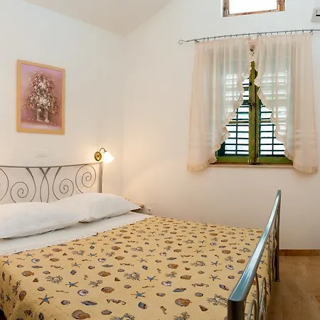 Apartment Beach Podspiline *