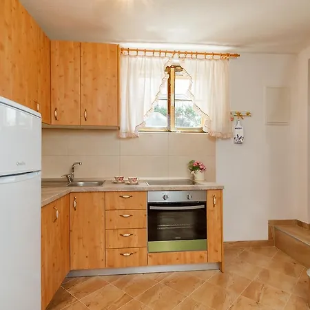Podspiline Baška Voda