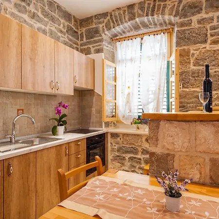 Apartment Beach Podspiline Baska Voda