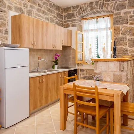 Beach Podspiline Apartment Baska Voda